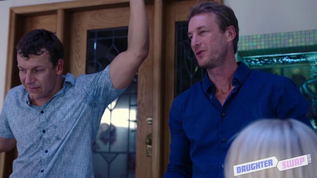 Превью Дружеские посиделки двух пар закончились групповым сексом № 35227