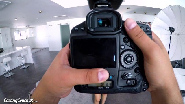 Превью Латинка хотела устроиться на работу, но хозяин отымел ее прежде, чем взять № 35302