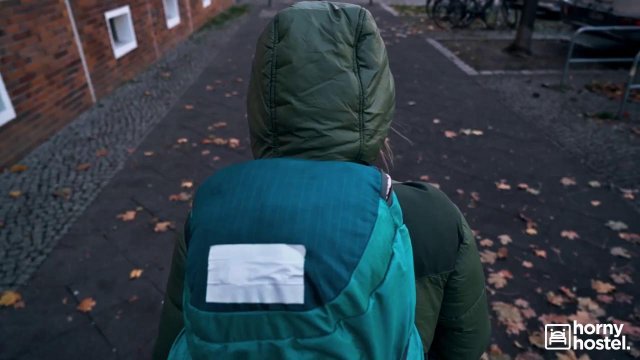 Превью Парочка трахается в общаге, пока рядом крепко спит их друг № 35448