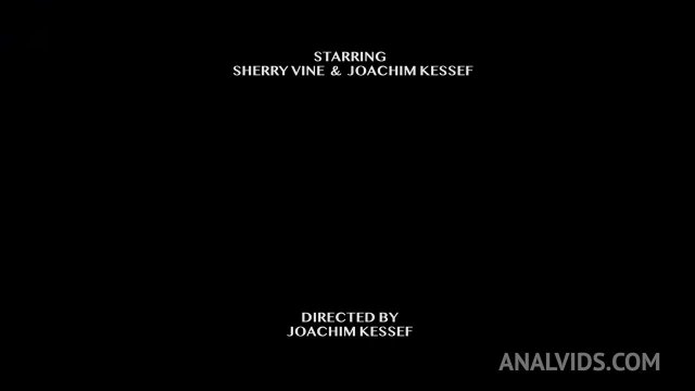 Превью Брюнетка впервые в жизни трахается с негром и реально кайфует № 35480