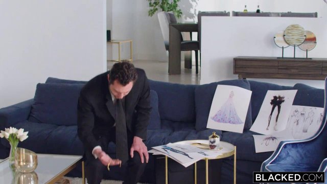 Превью Пока муж не видит телочка дает негру отыметь себя по полной программе № 35508