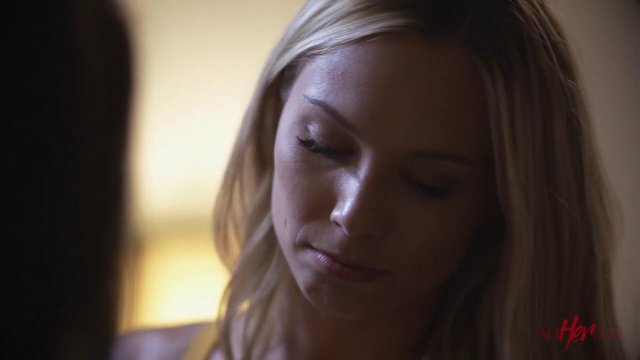 Превью Лесбиянки получали оргазм и наслаждались друг другом № 36392