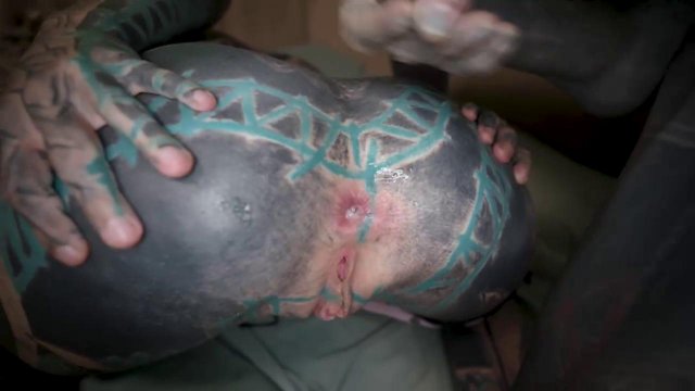 Превью Татуированная курва жестко долбится с мужиком во все дырочки № 38809