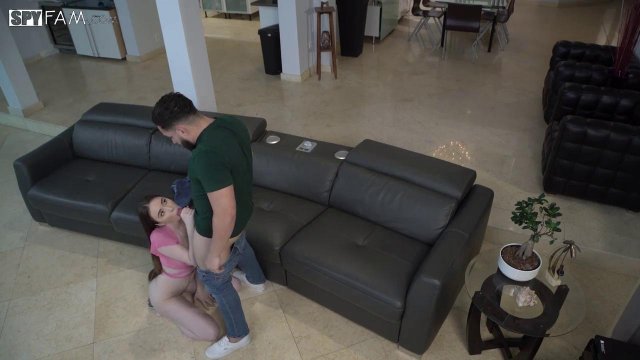 Превью Мужчина установил скрытую камеру и снял жаркий секс с безотказной шалашовкой № 38826