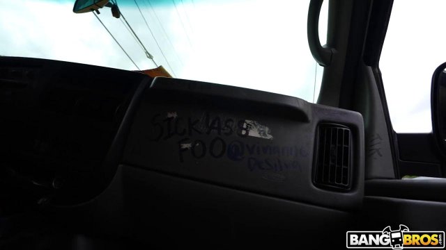 Превью Девушка сегодня нашла себе секс-приключения на мокрую киску № 41528