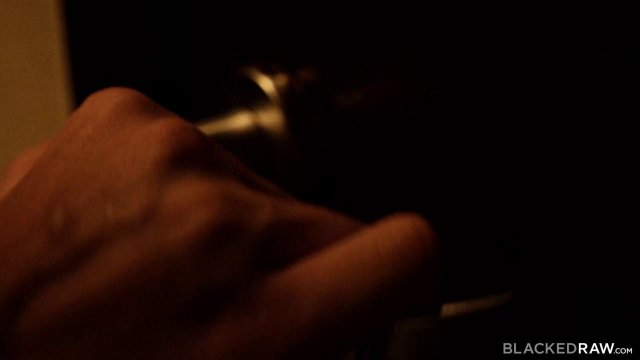 Превью Длинноволосой девке понравился трах в попку с негром № 41536