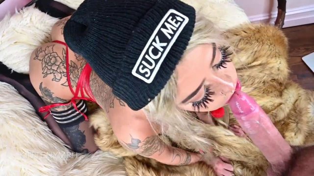 Превью Девушка с тату просит член в жопу и стонет № 42662