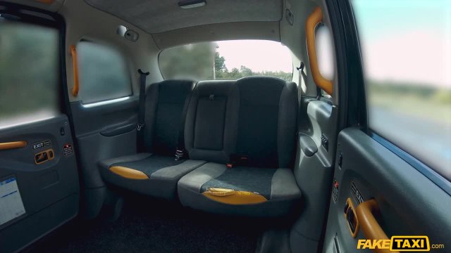 Превью Расплатилась анальной дыркой за поездку в такси № 46821