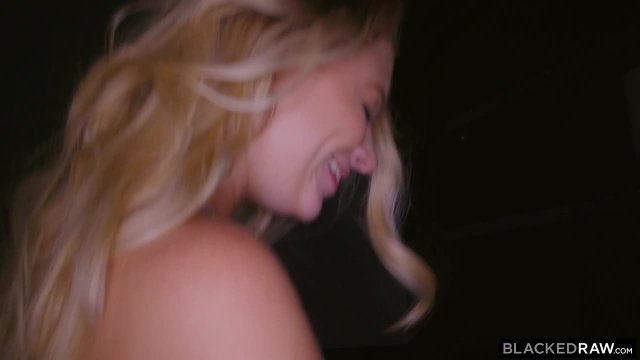 Превью Межрасовая влюблённость и много страсти № 46885