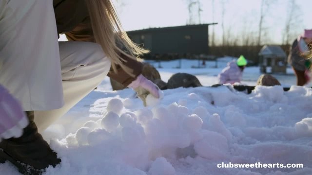 Превью Весёлые девчата с их интересными развлечениями № 46904