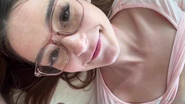 Превью Отличница, которая давно хотела заняться сексом № 46974